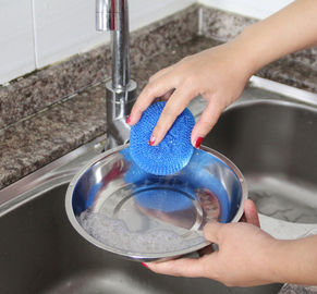 Porcellana OEM/ODM di raschiatura di plastica della palla di ampia applicazione efficace pulire via le macchie fornitore